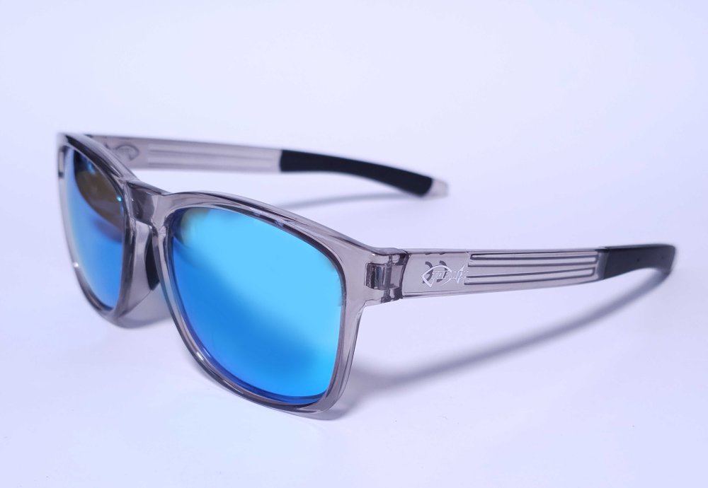 SNECI - Horgász webshop és horgászbolt - Top Mix Polarizált kék classic napszemüveg, tokkal